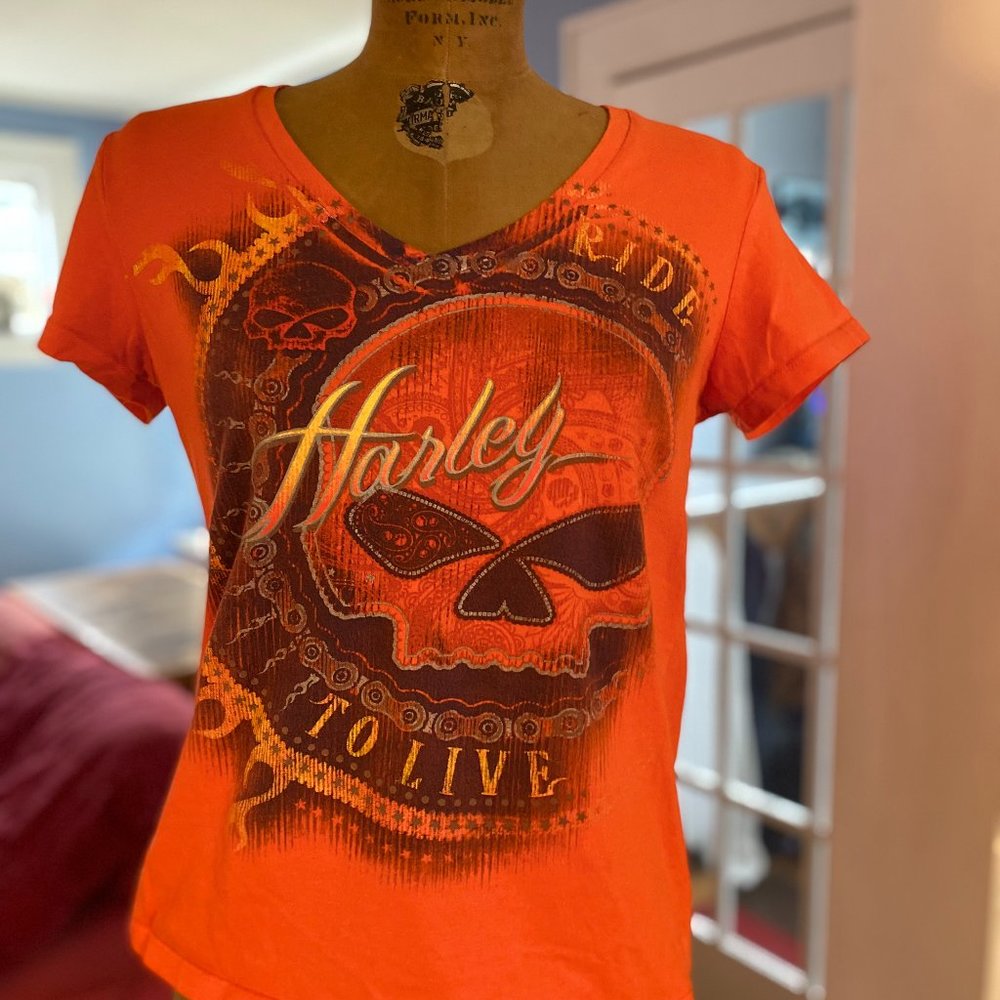 EUC - Women's L Harley-Davidson Dealer Ride to Live V-Neck
